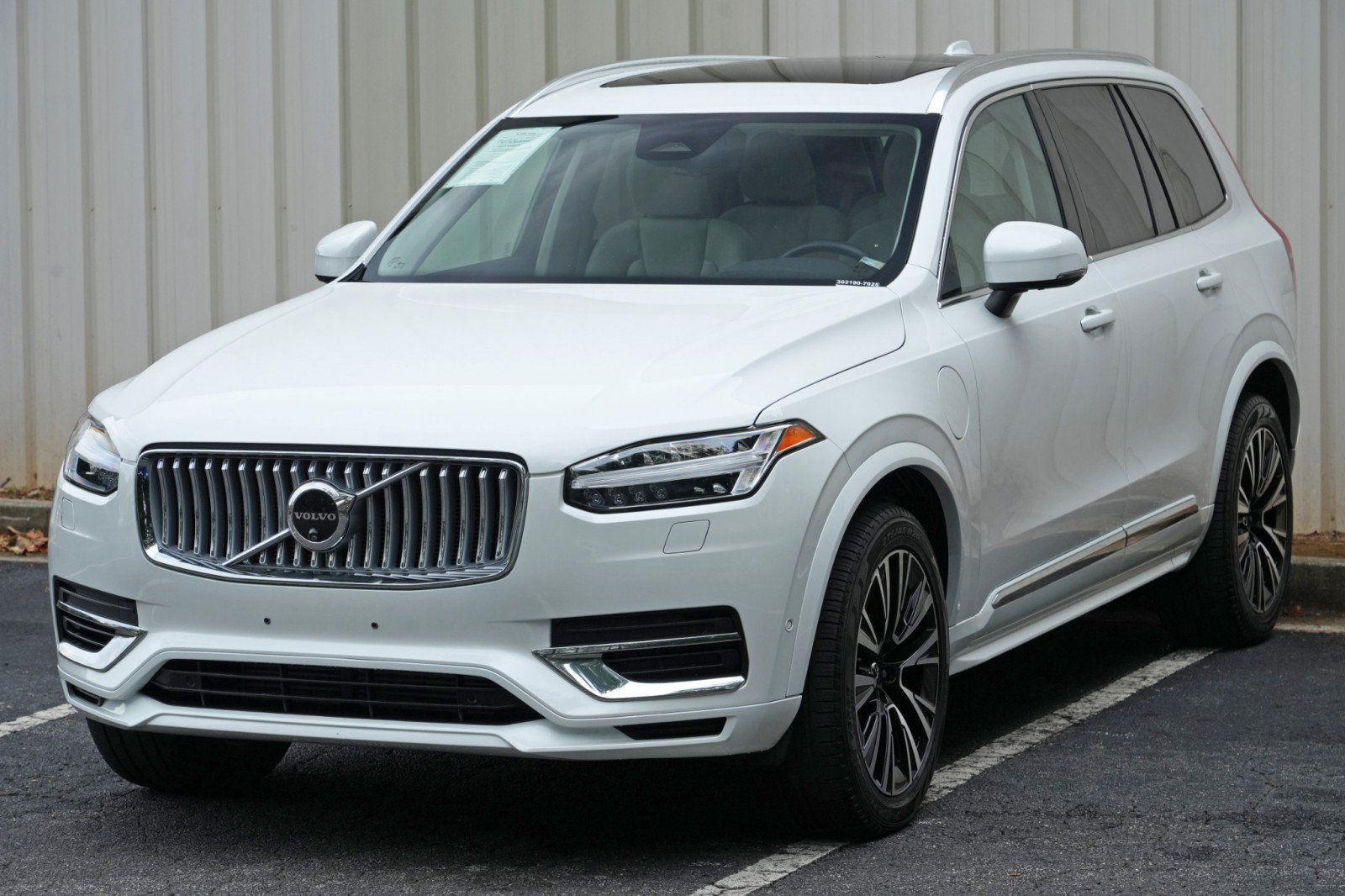 Used 2025 Volvo XC90 T8 Plus AWD/4WD image 51