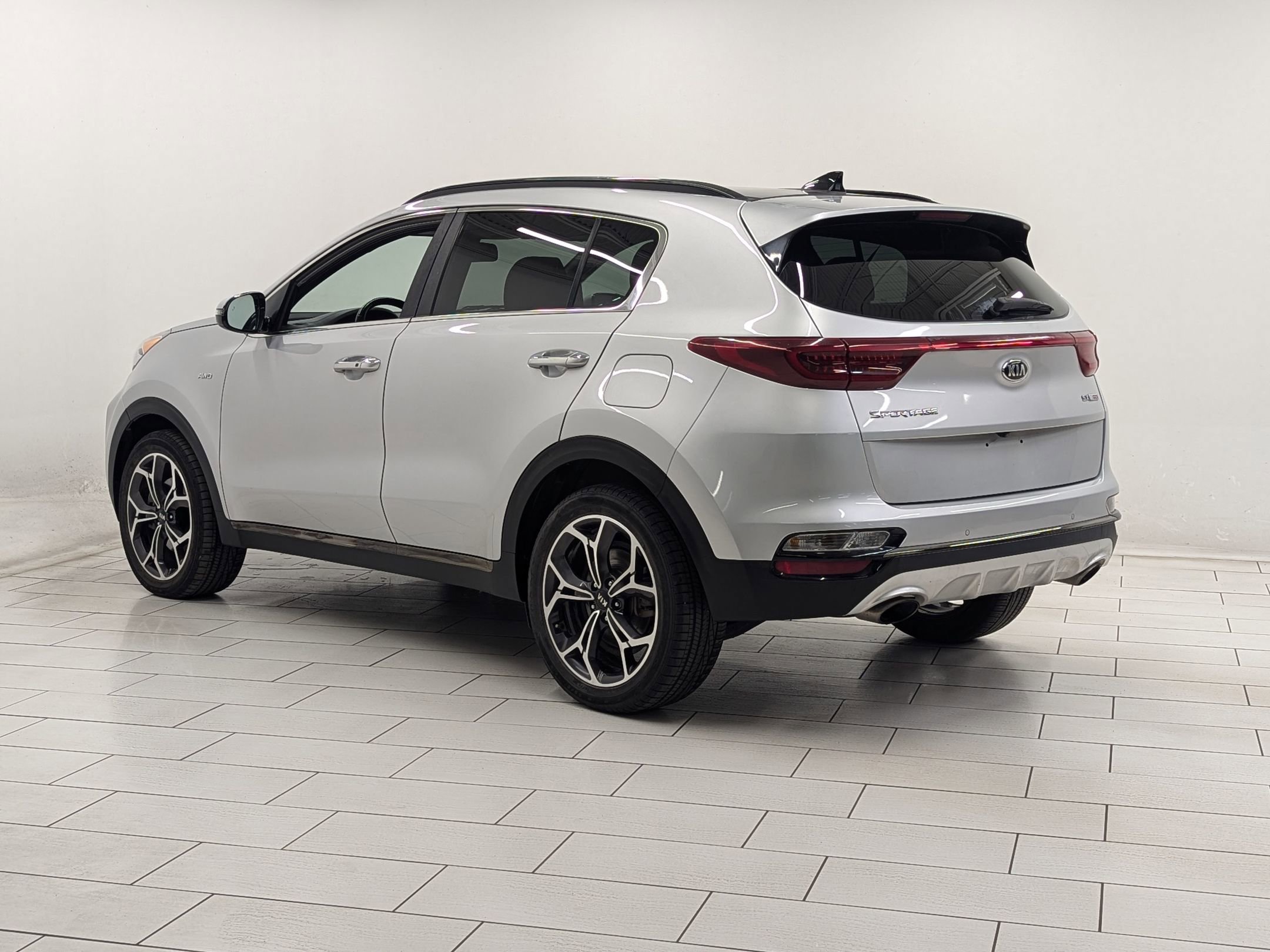 Used 2020 Kia Sportage SX image 2