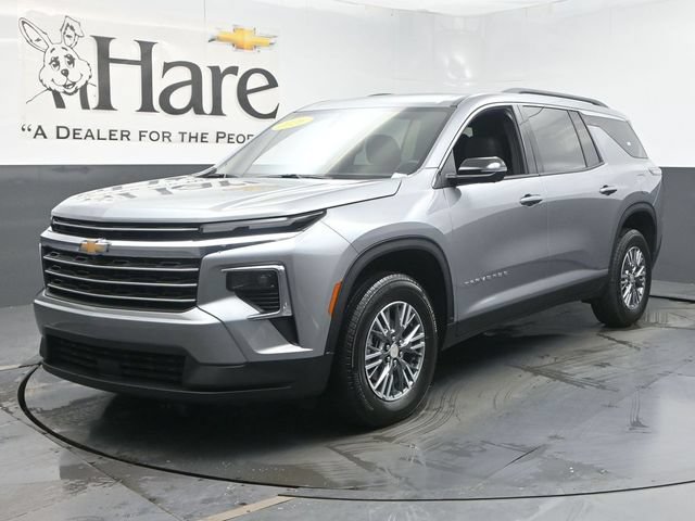 Used 2026 Chevrolet Traverse LT w/ Driver Confidence Package FWD image 37