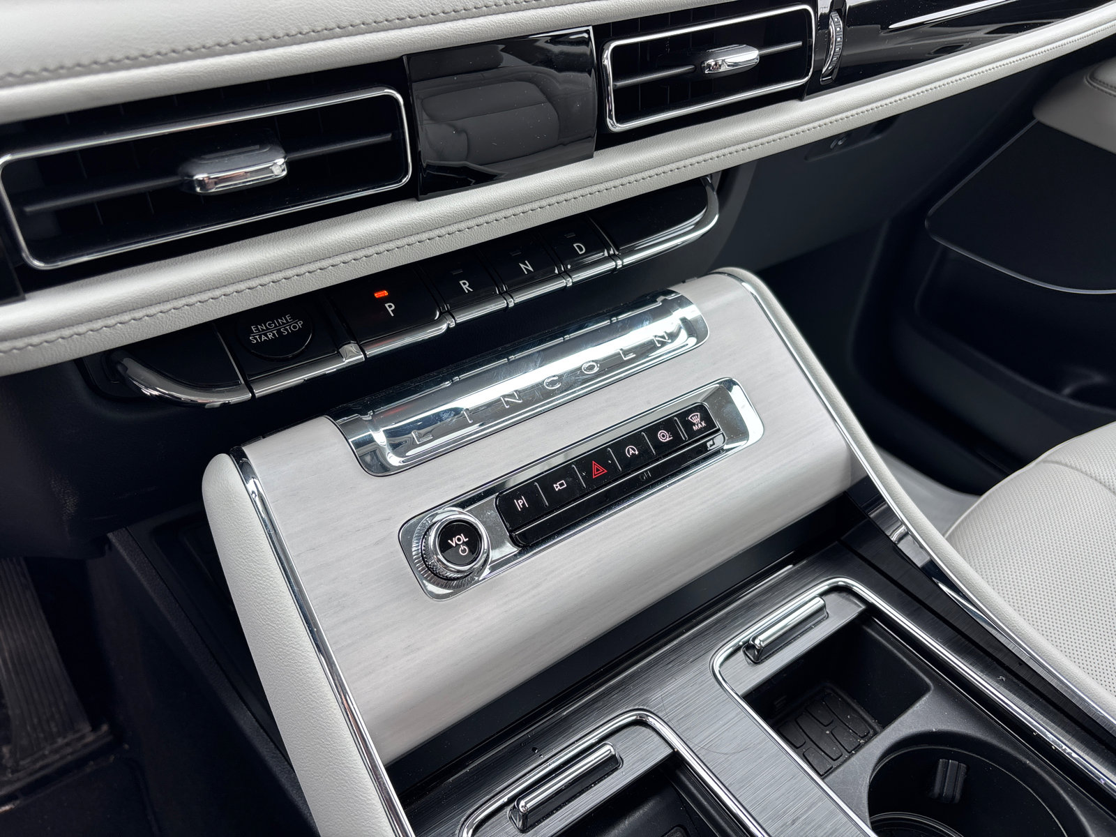 New 2026 Lincoln Aviator Reserve w/ Illumination Package AWD/4WD image 22