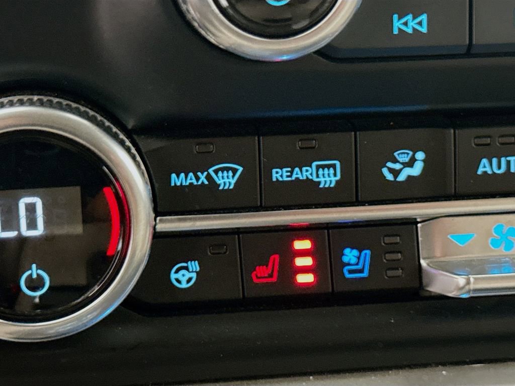 Used 2024 Ford Expedition Limited image 23