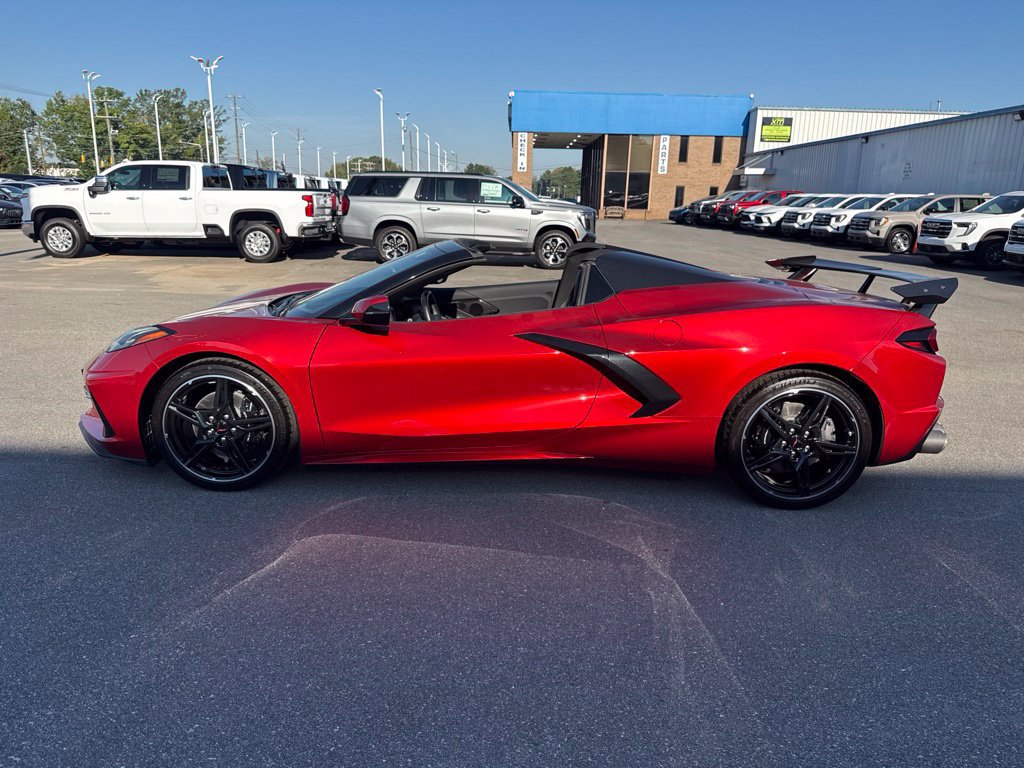 Used 2024 Chevrolet Corvette Stingray Preferred Conv w/ Stealth Interior Trim Package RWD image 35