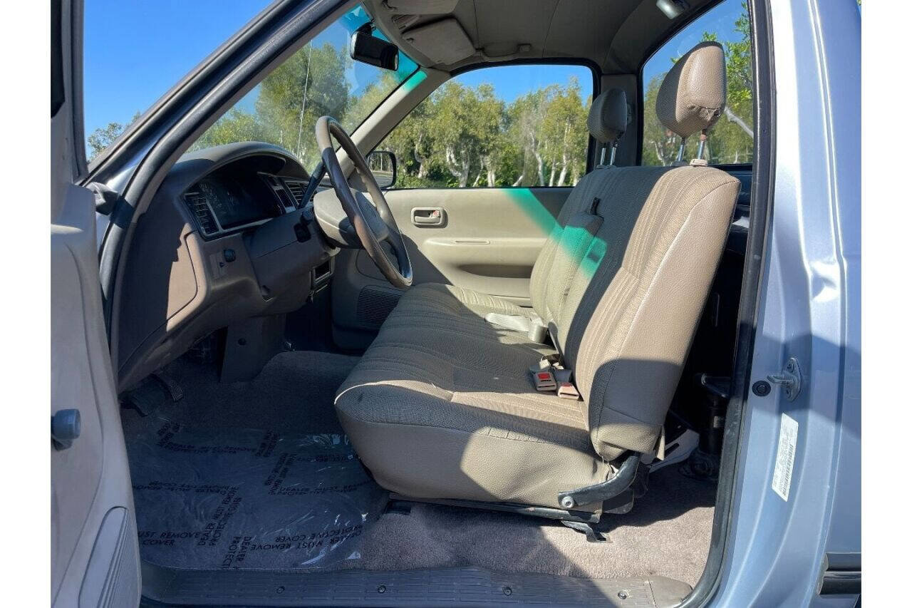 Used 1993 Toyota T100 2WD Regular Cab image 10