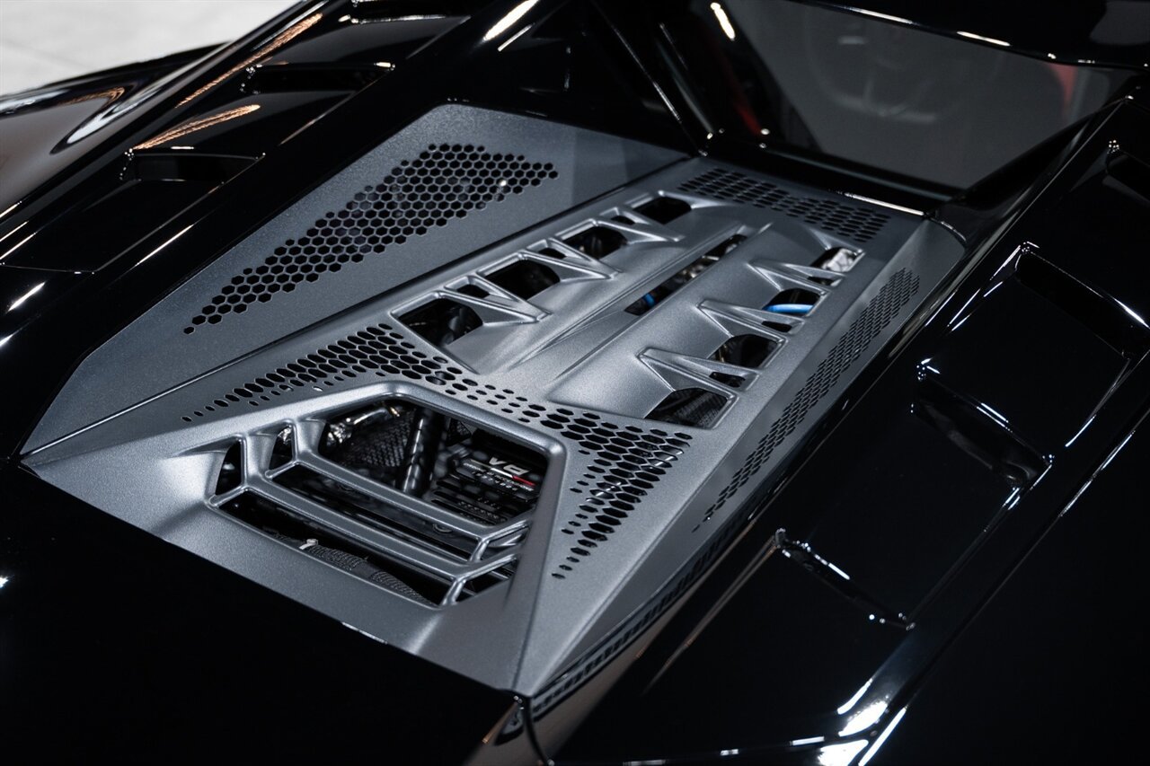 Used 2026 Lamborghini Temerario AWD/4WD image 39