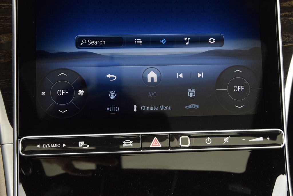 New 2026 Mercedes-Benz C 300 4MATIC Sedan image 24
