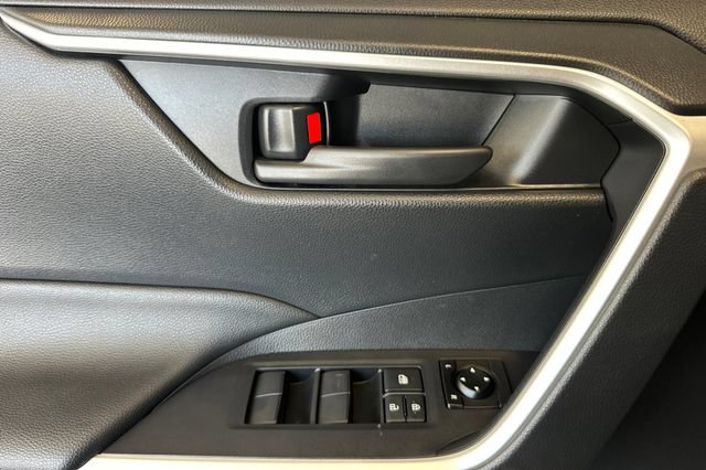 Certified 2019 Toyota RAV4 LE w/ All Weather Liner Package AWD/4WD image 14