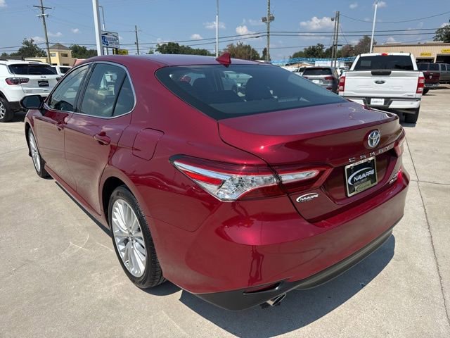 Used 2020 Toyota Camry XLE image 6