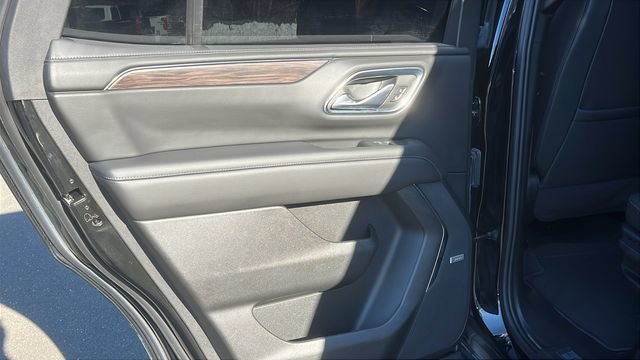 Used 2023 Chevrolet Tahoe LT w/ Luxury Package AWD/4WD image 19