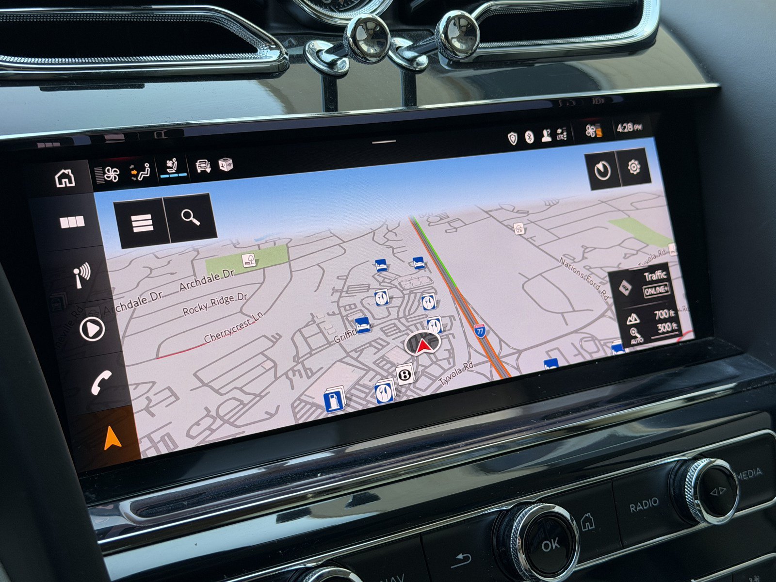 Certified 2023 Bentley Bentayga Extended Wheelbase AWD/4WD image 23