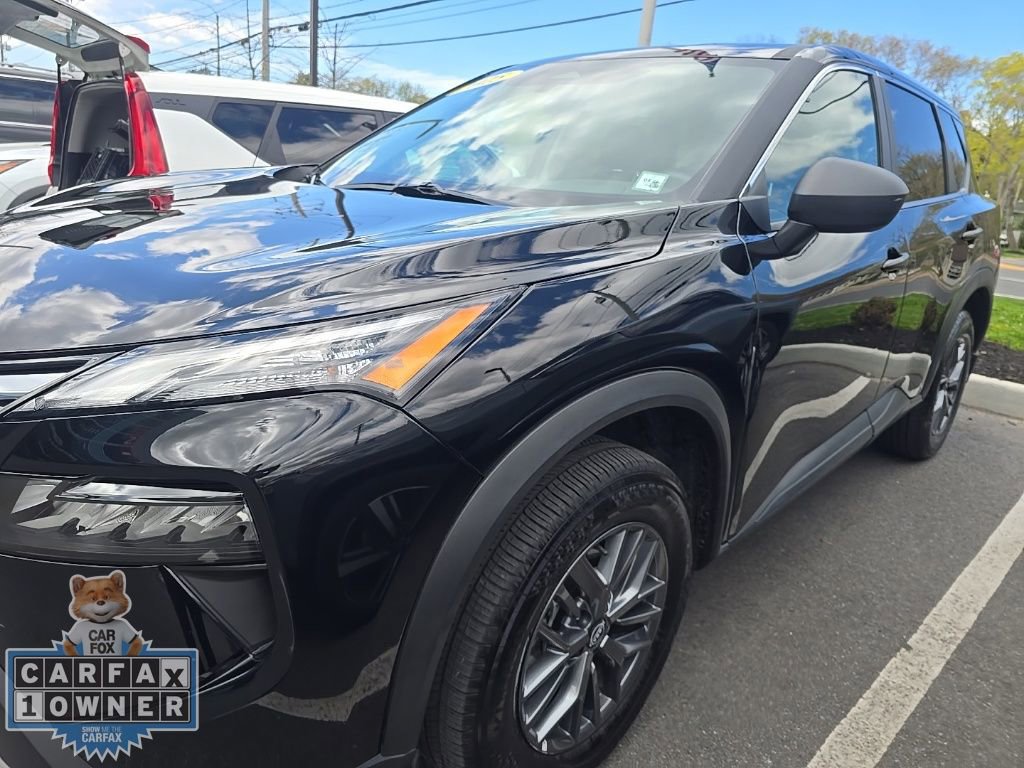 Used 2025 Nissan Rogue S image 45