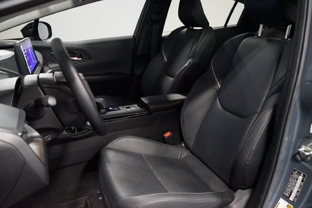 Certified 2024 Toyota Prius Limited w/ Limited Premium Package FWD image 27
