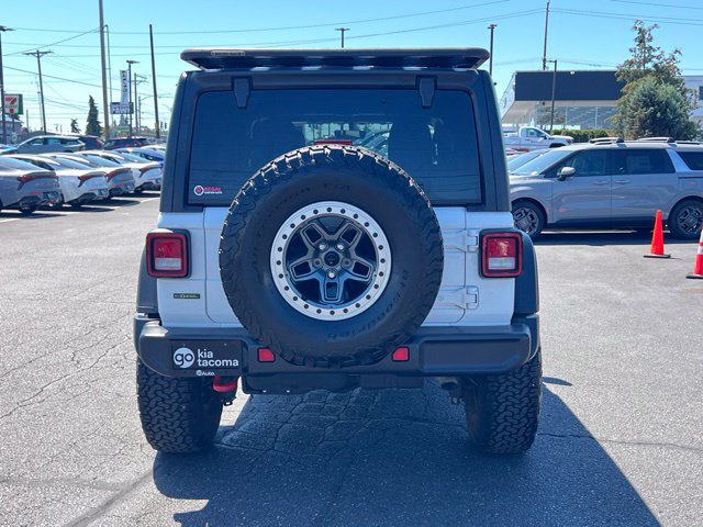 Used 2022 Jeep Wrangler Unlimited Rubicon w/ Cold Weather Group AWD/4WD image 6