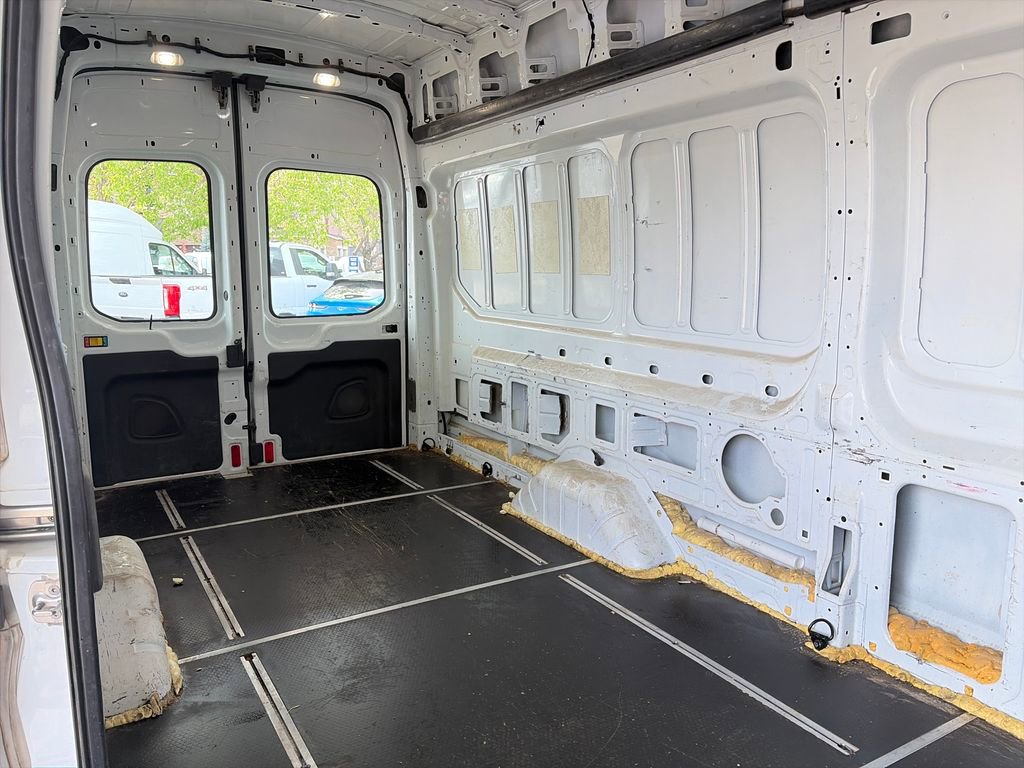 Certified 2020 Ford Transit 250 148 High Roof Extended image 25