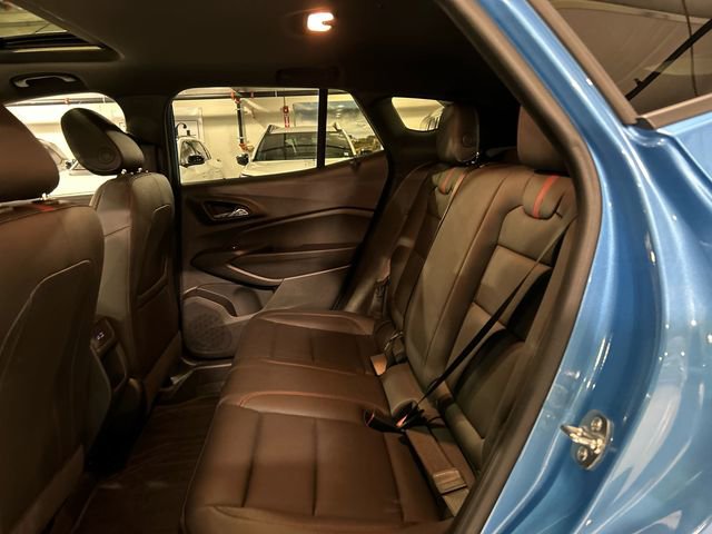 Used 2025 Chevrolet Trax RS w/ Sunroof Package image 22