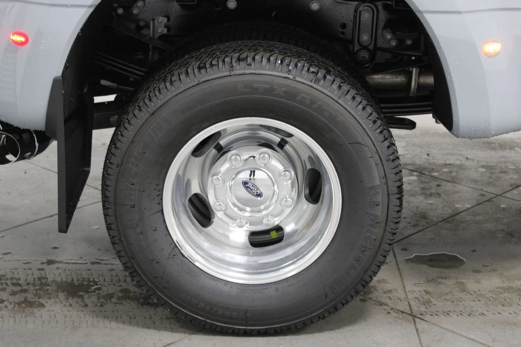New 2026 Ford F350 Lariat AWD/4WD image 13