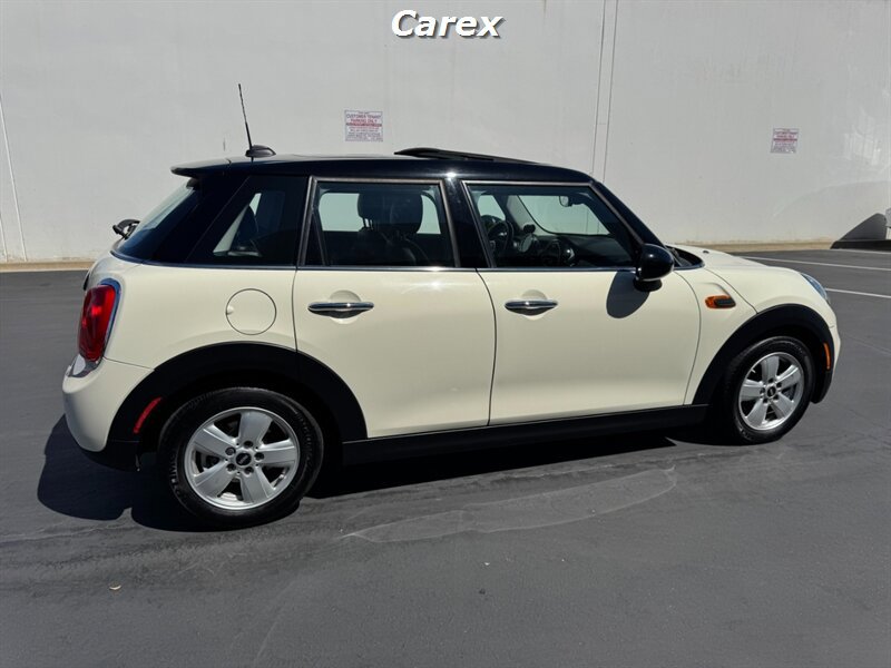 Used 2016 MINI Cooper 4-Door Hardtop image 14
