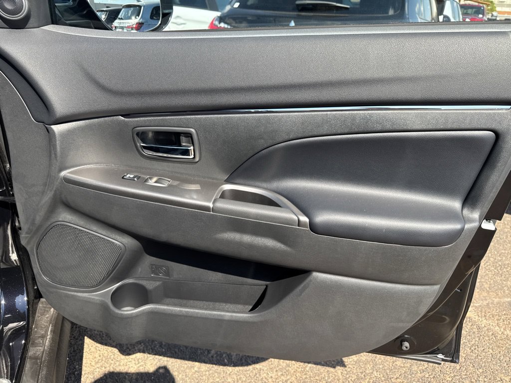 New 2027 Mitsubishi Outlander Sport SE FWD image 32