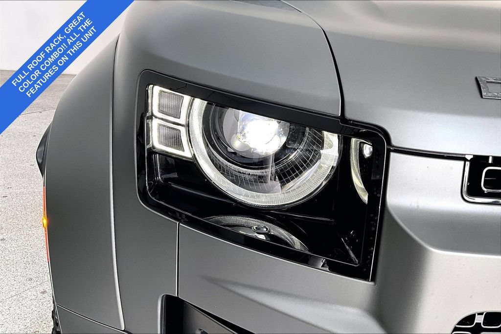 Used 2025 Land Rover Defender 110 AWD/4WD image 39