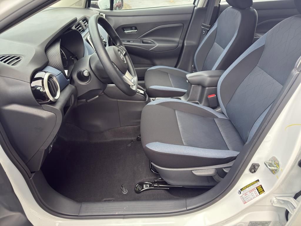 New 2025 Nissan Versa SV image 15