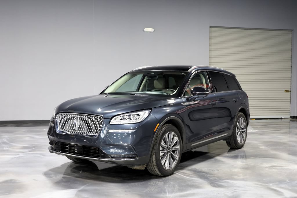 Used 2020 Lincoln Corsair Reserve w/ Equipment Group 201A FWD image 3