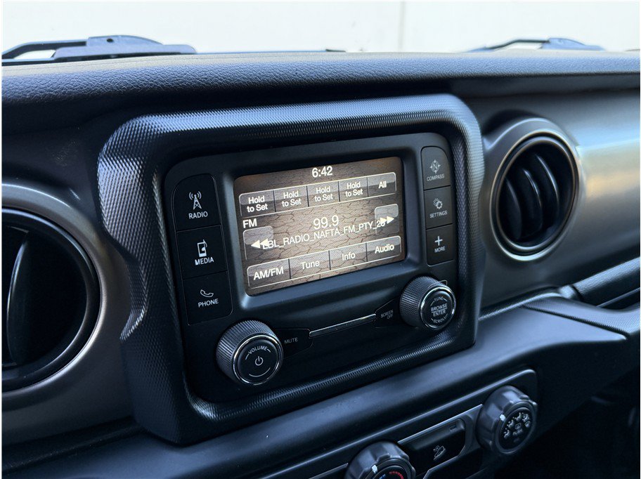 Used 2018 Jeep Wrangler Unlimited Sport AWD/4WD image 19