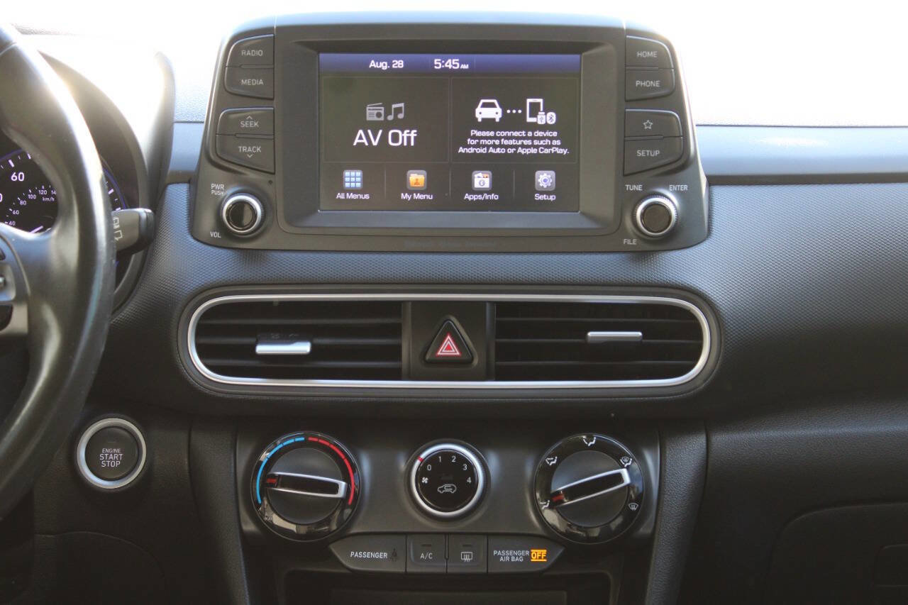 Used 2018 Hyundai Kona SEL image 32