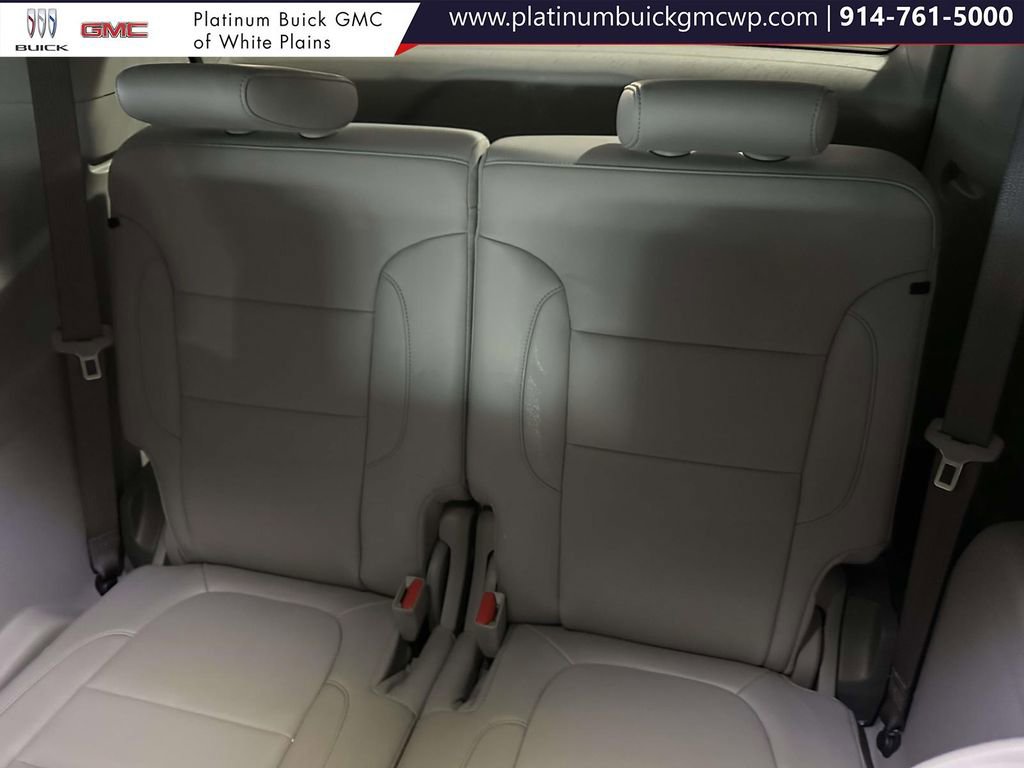 Used 2022 GMC Acadia SLT w/ Preferred Package image 22