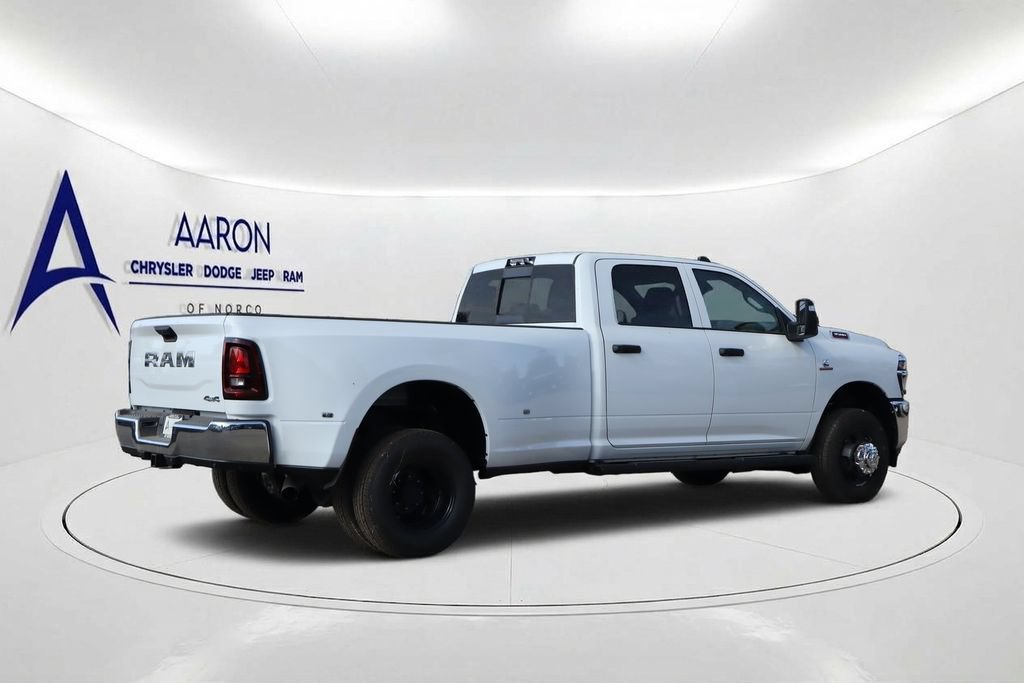 New 2026 RAM 3500 Tradesman AWD/4WD image 4