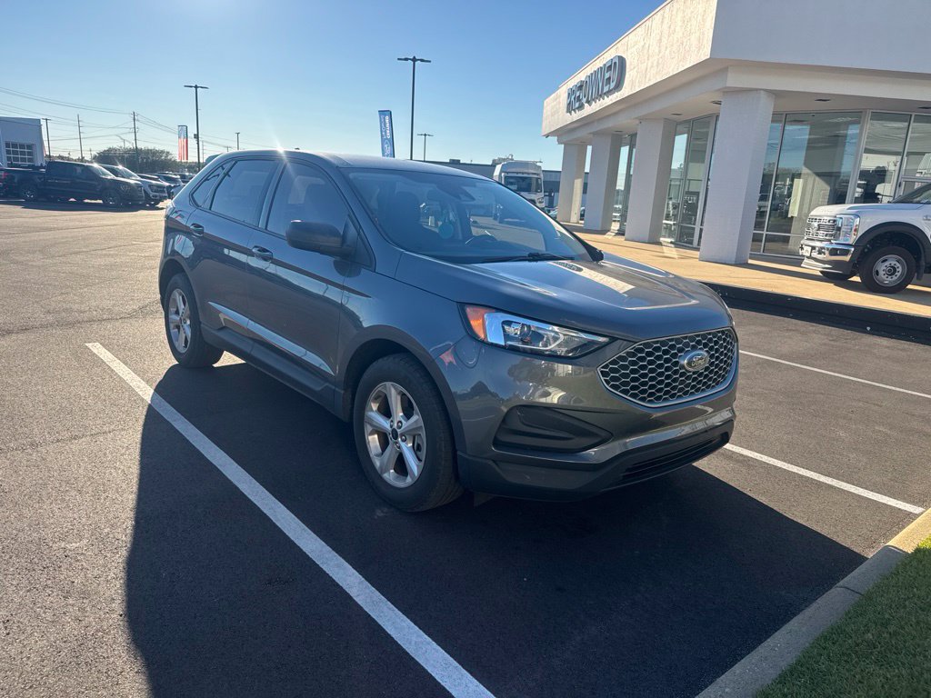 Used 2024 Ford Edge SE