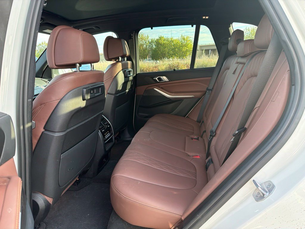Used 2022 BMW X5 xDrive40i AWD/4WD image 11
