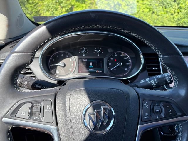 Used 2018 Buick Encore Sport Touring AWD/4WD image 18