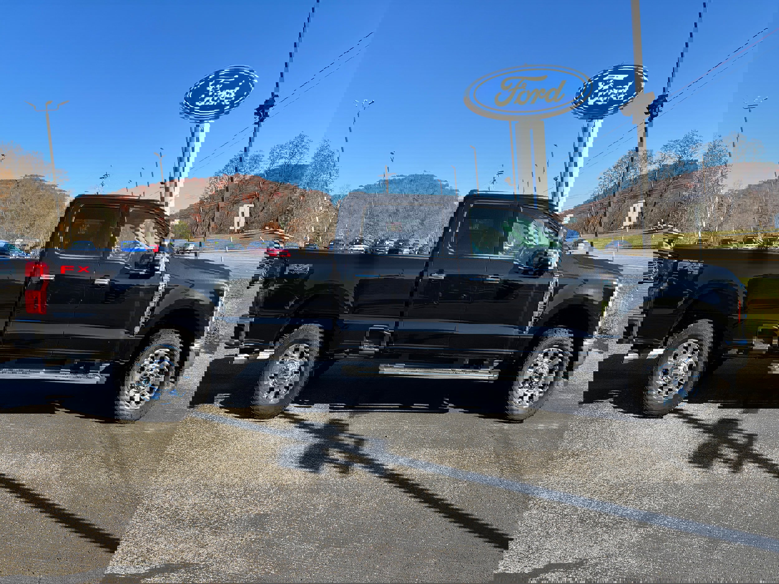 New 2025 Ford F350 Lariat w/ Chrome Package image 3