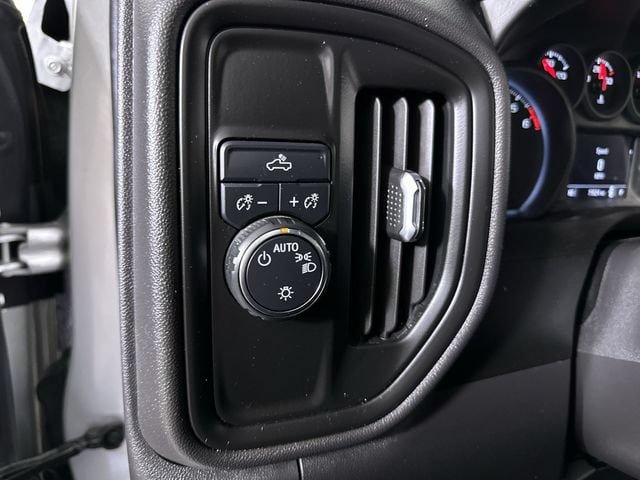 Used 2021 Chevrolet Silverado 1500 Custom RWD image 18