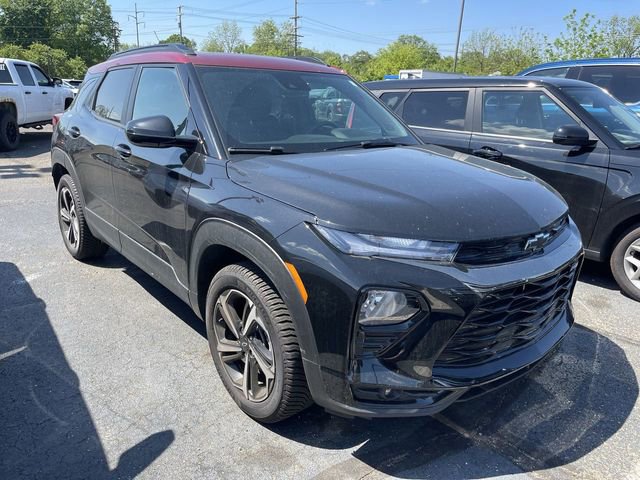 Used 2023 Chevrolet TrailBlazer RS w/ Sun and Liftgate Package AWD/4WD image 12