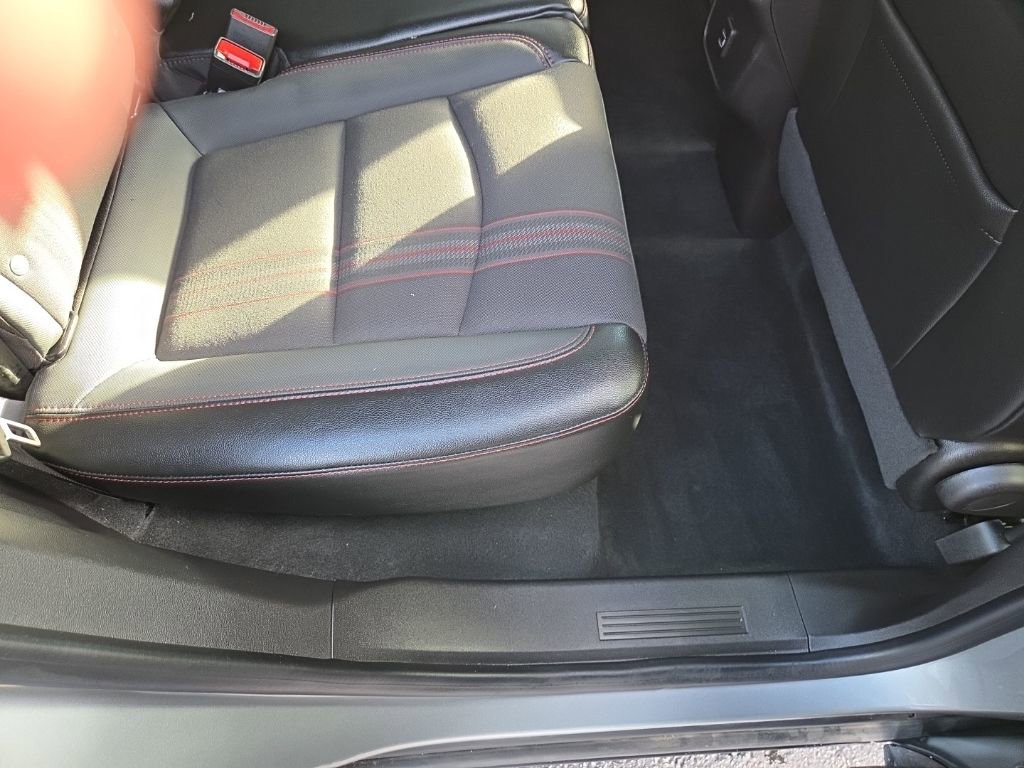 Certified 2024 Chevrolet Equinox RS w/ LPO, Floor Liner Package image 20