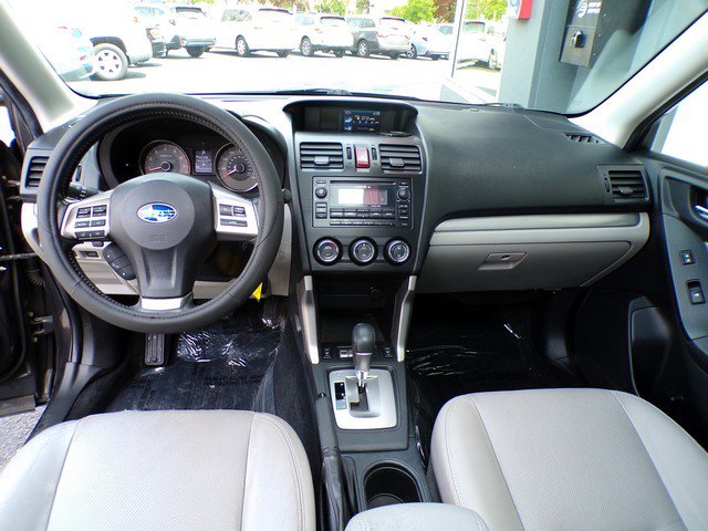 Used 2015 Subaru Forester 2.5i Limited AWD/4WD image 11
