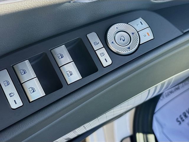 Used 2024 Genesis G80 image 23