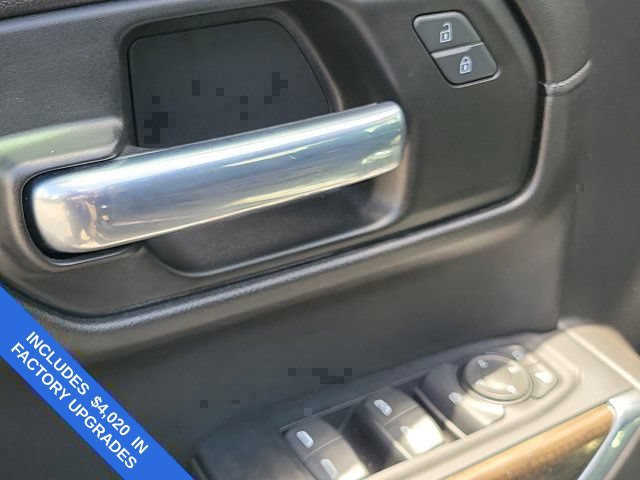 Used 2022 Chevrolet Silverado 1500 RST w/ Z71 Off-Road Package AWD/4WD image 25
