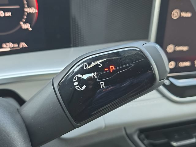 New 2026 Volkswagen Tiguan SE R-Line AWD/4WD image 15