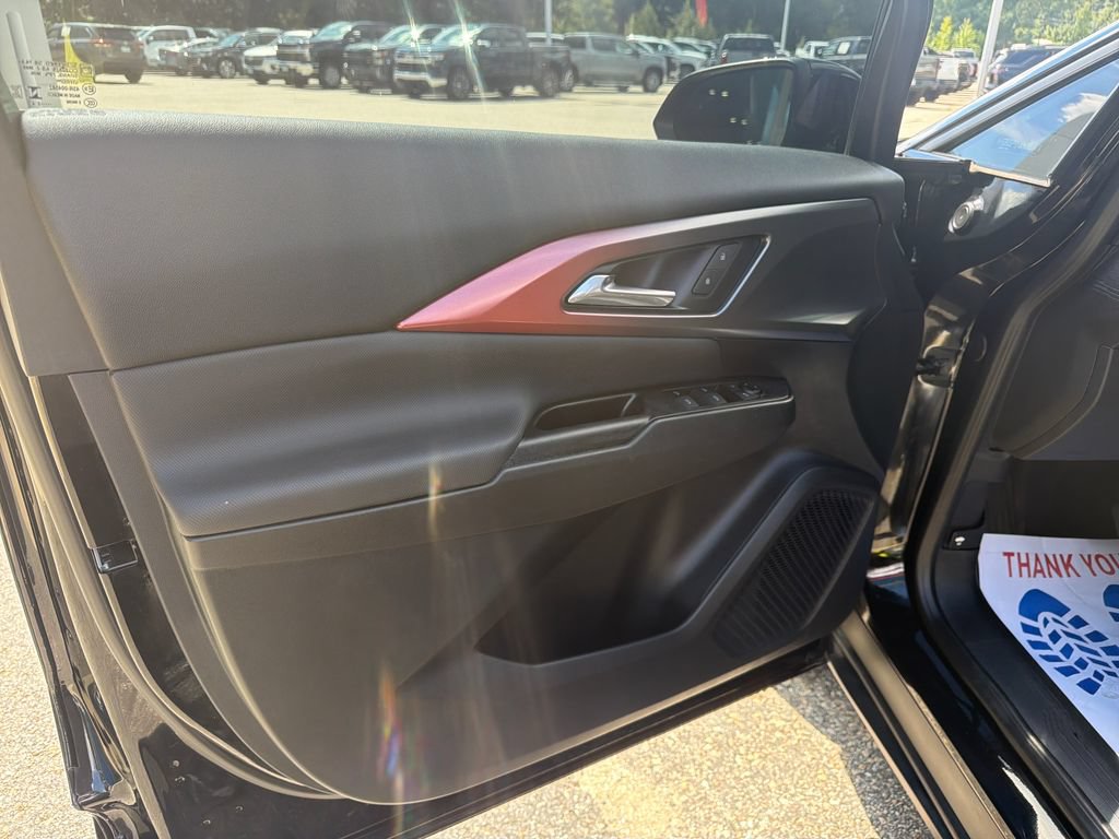 Certified 2024 Chevrolet Equinox EV RS AWD/4WD image 10