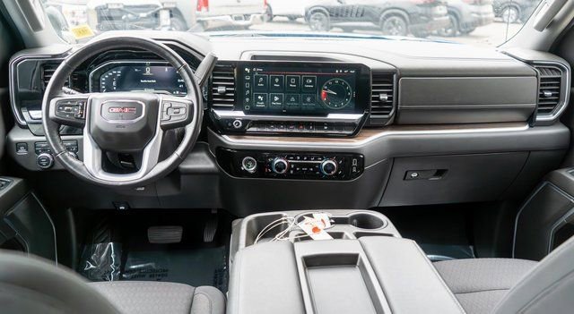 Used 2022 GMC Sierra 1500 Elevation AWD/4WD image 14