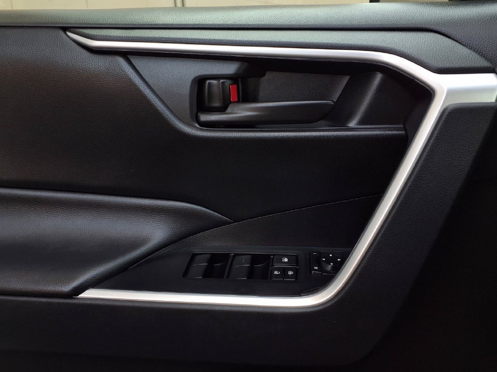Certified 2024 Toyota RAV4 LE FWD image 19
