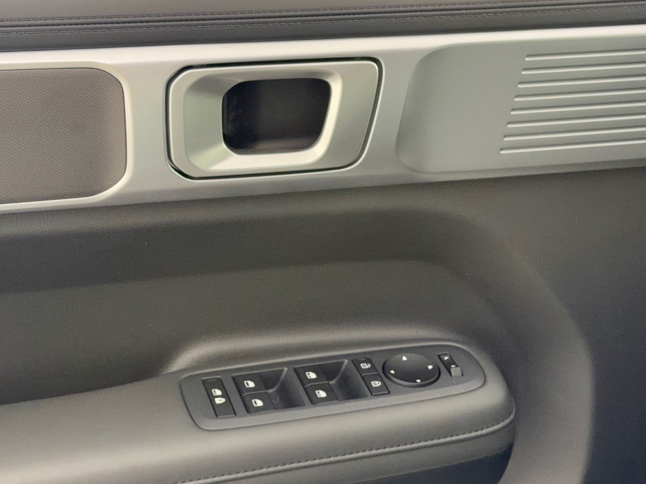 Certified 2026 Hyundai Santa Fe SEL FWD image 15