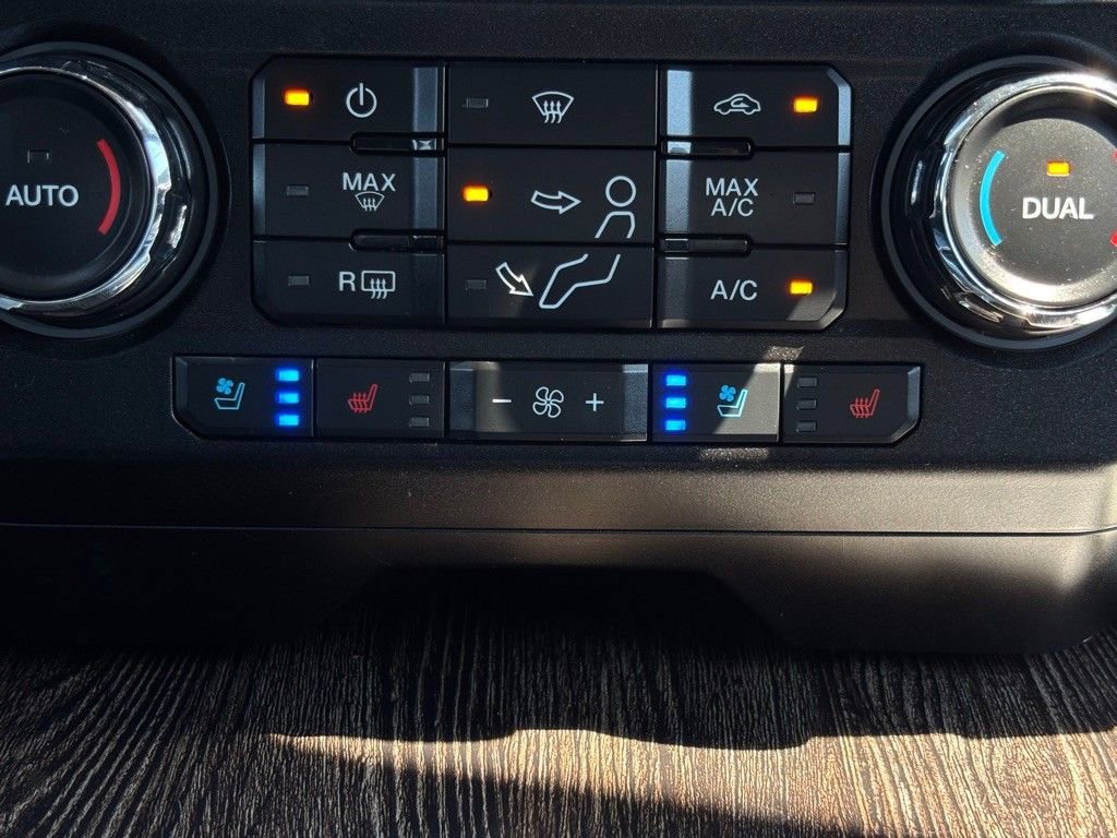 Used 2020 Ford F250 Lariat w/ Lariat Value Package image 50