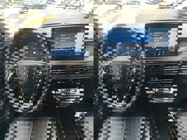 Used 2023 Lincoln Corsair Standard image 17
