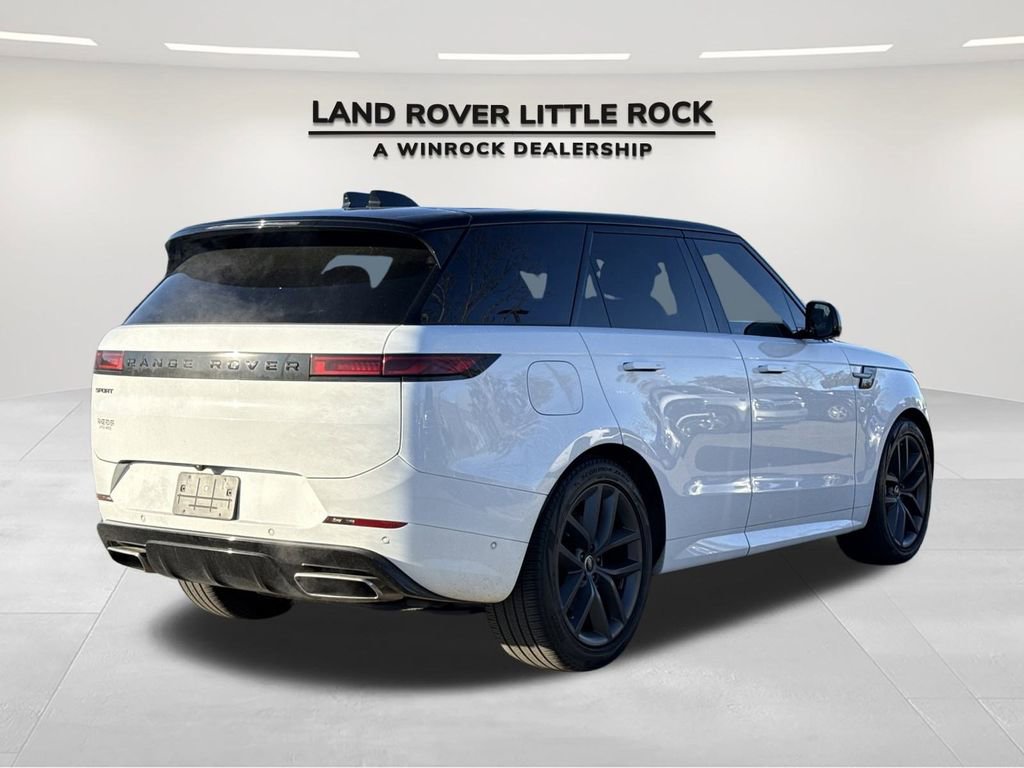 Used 2024 Land Rover Range Rover Sport Dynamic SE image 2