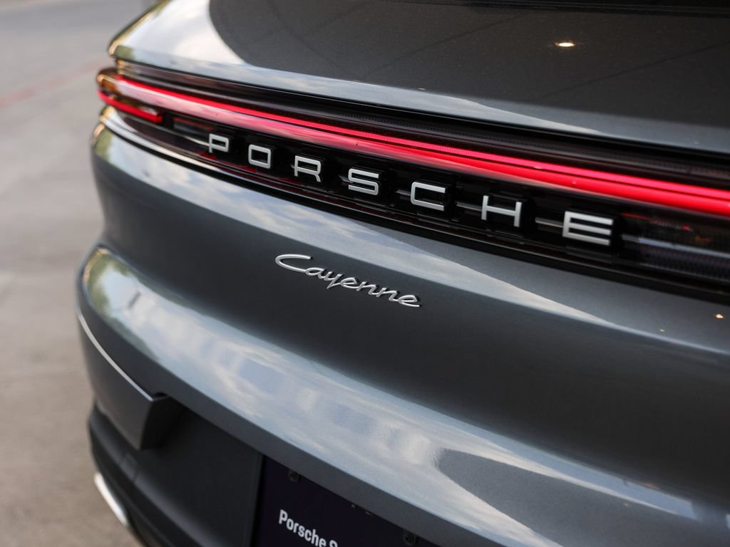 New 2026 Porsche Cayenne AWD/4WD image 12