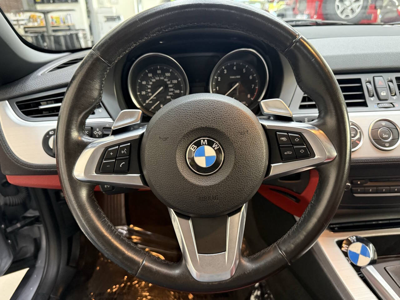 Used 2009 BMW Z4 sDrive35i RWD image 18