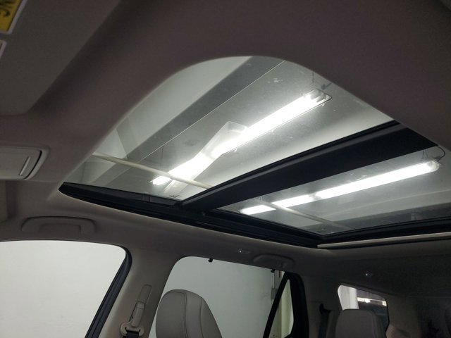 Certified 2024 Honda Pilot Touring image 31