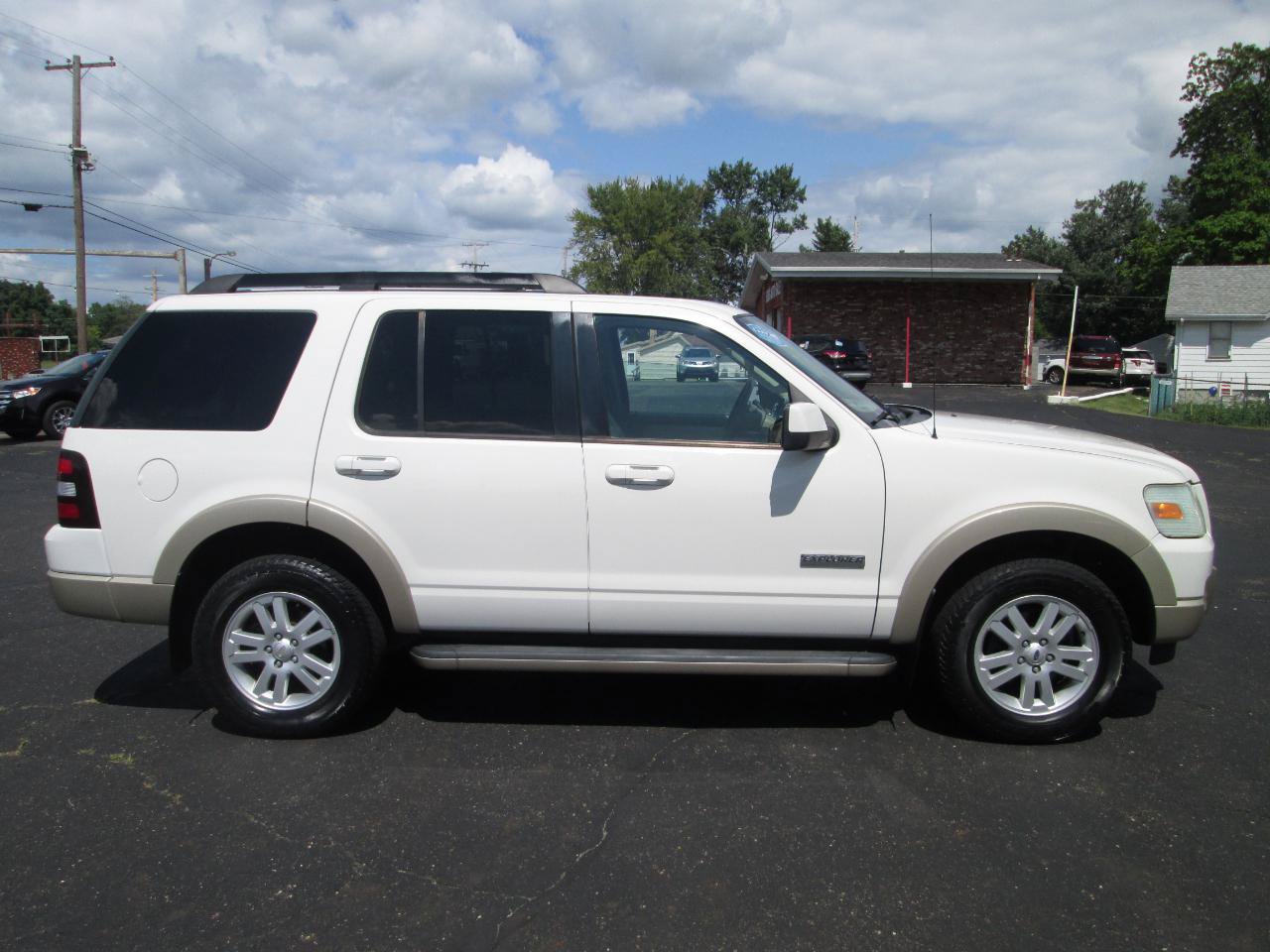 Used 2008 Ford Explorer Eddie Bauer AWD/4WD image 4